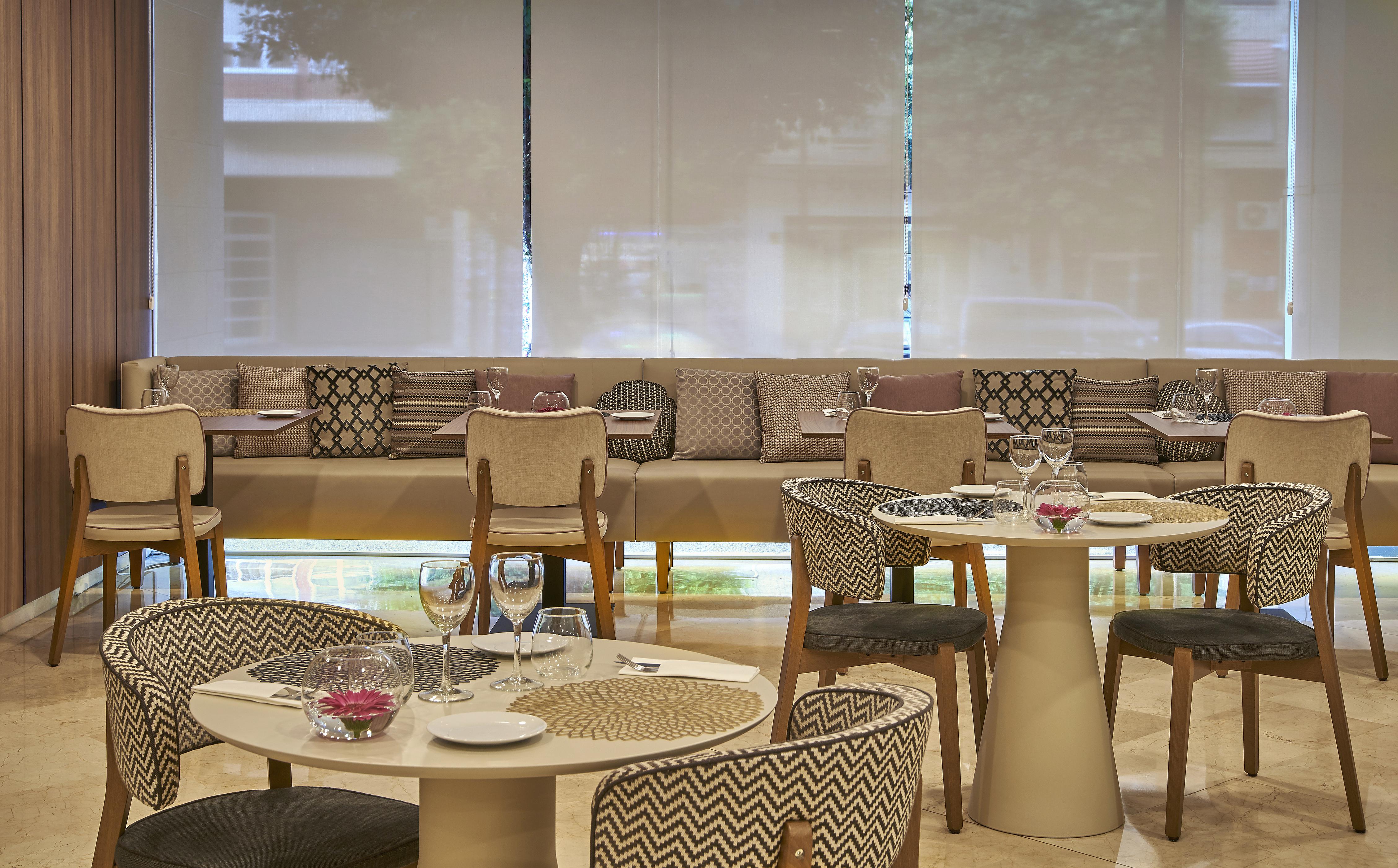 Nh Ciudad De Valencia Hotel Екстериор снимка