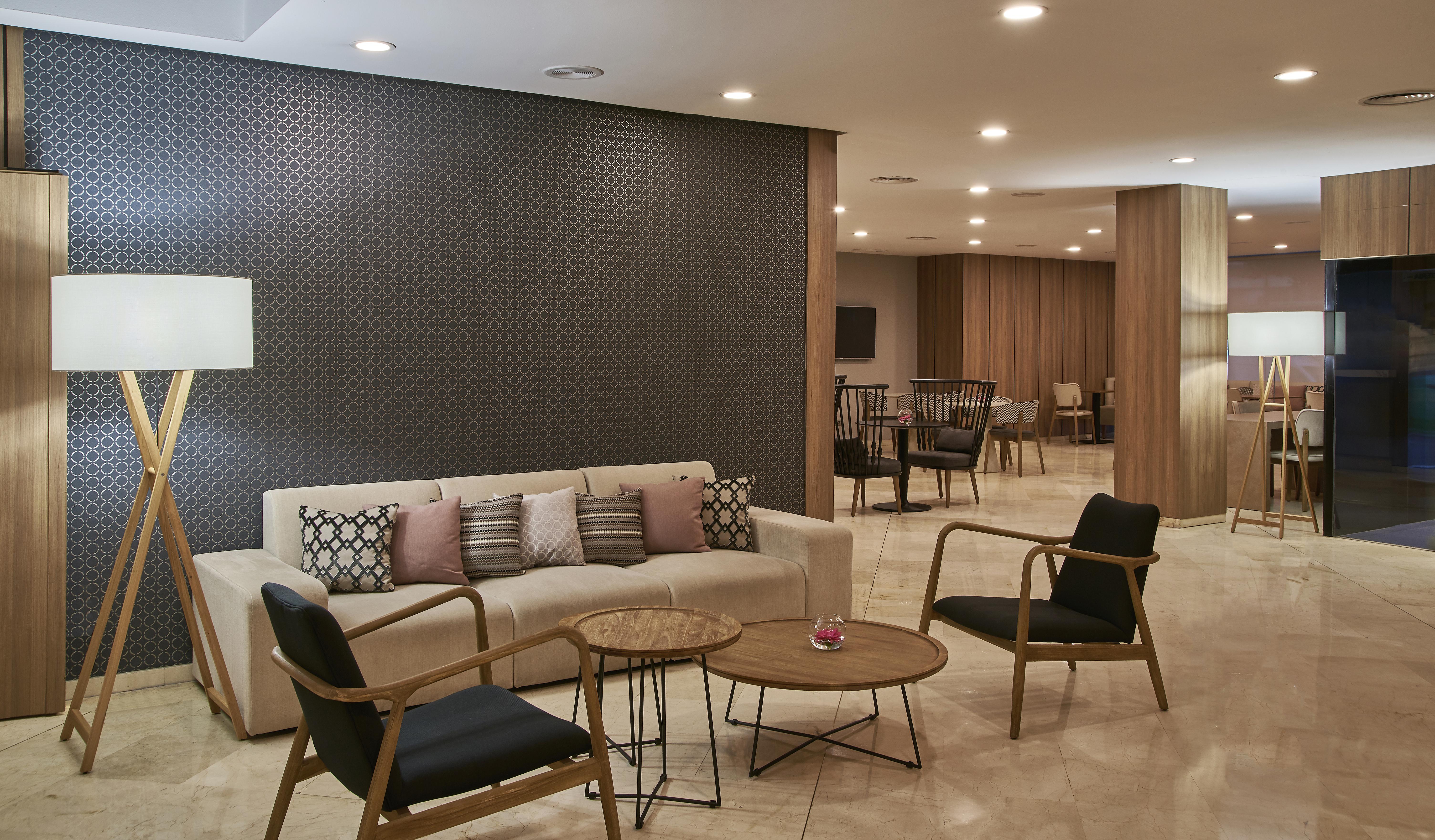 Nh Ciudad De Valencia Hotel Екстериор снимка