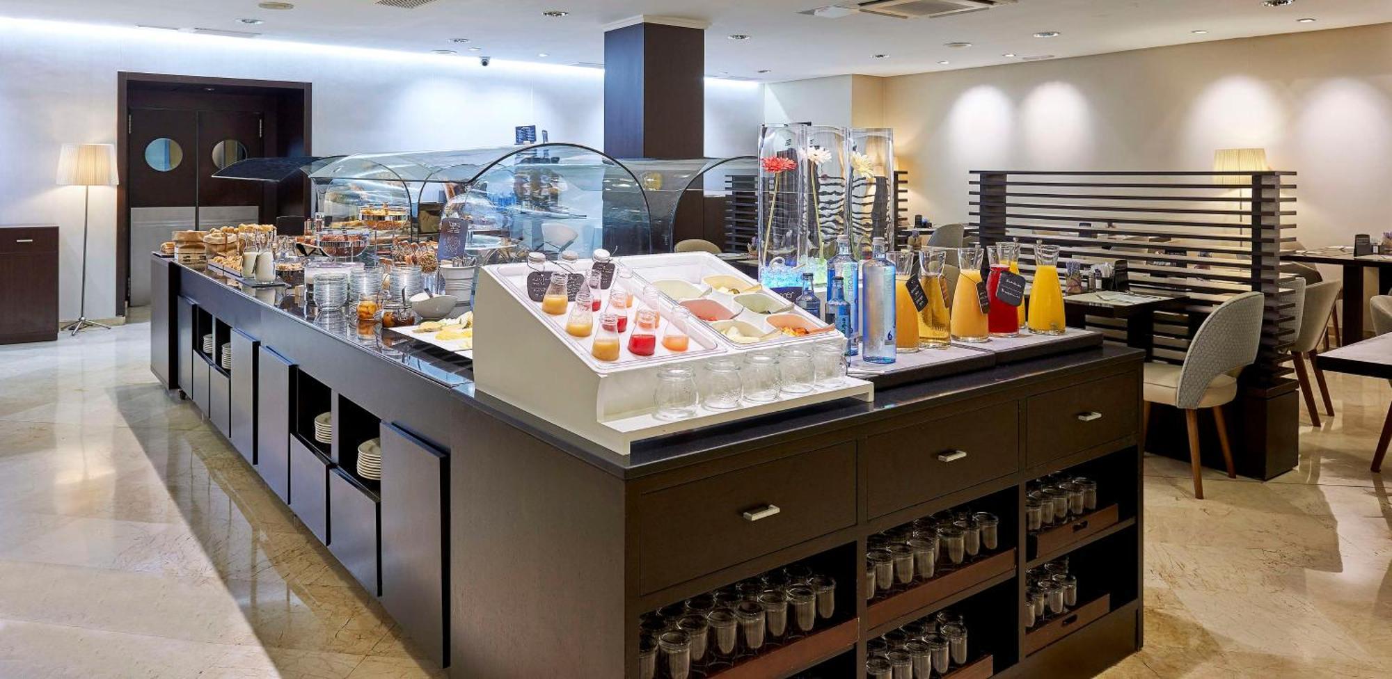 Nh Ciudad De Valencia Hotel Екстериор снимка