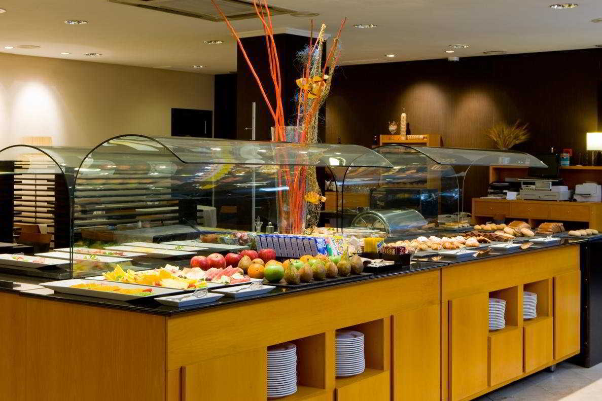 Nh Ciudad De Valencia Hotel Екстериор снимка