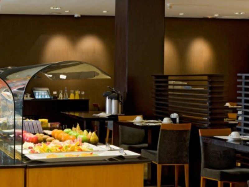 Nh Ciudad De Valencia Hotel Екстериор снимка