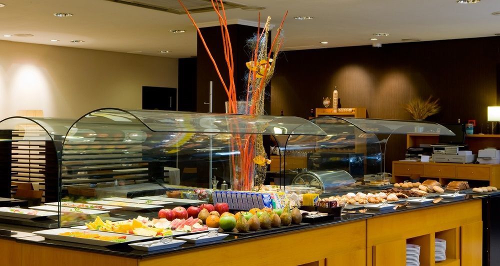 Nh Ciudad De Valencia Hotel Екстериор снимка