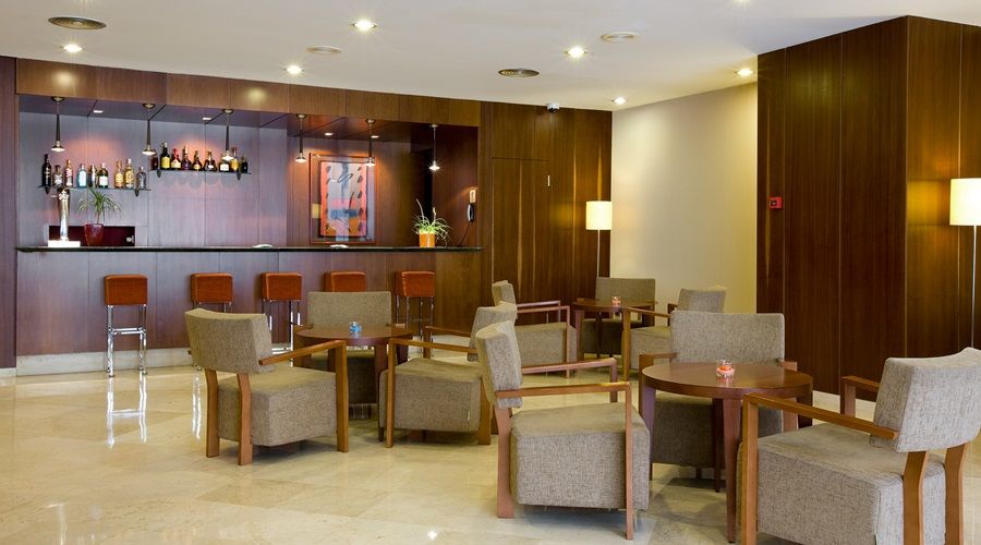 Nh Ciudad De Valencia Hotel Екстериор снимка